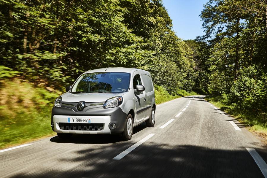  Renault Kangoo Express Z.E. 33 Style Pack 2017 года  (фото 13 из 27)